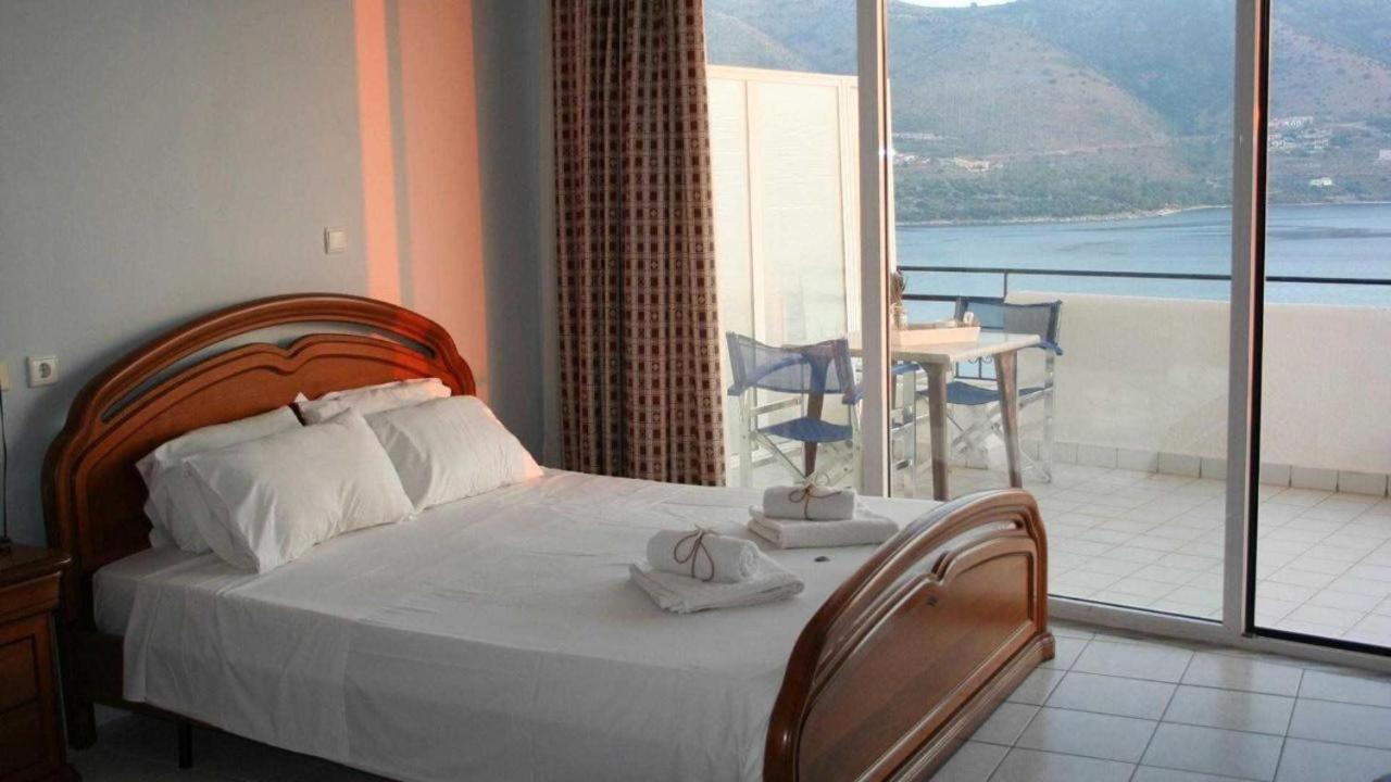 Hotel Revis Station Plataria Exteriér fotografie