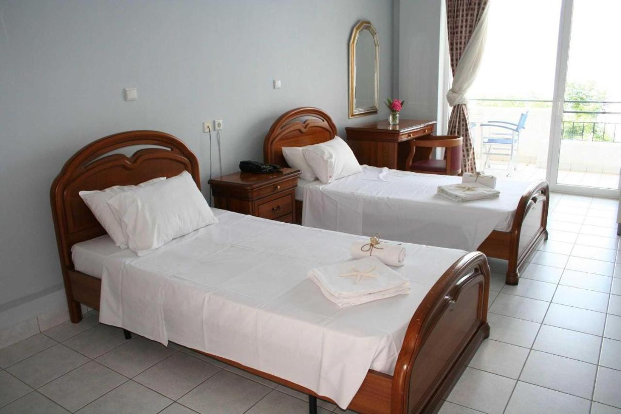 Hotel Revis Station Plataria Exteriér fotografie