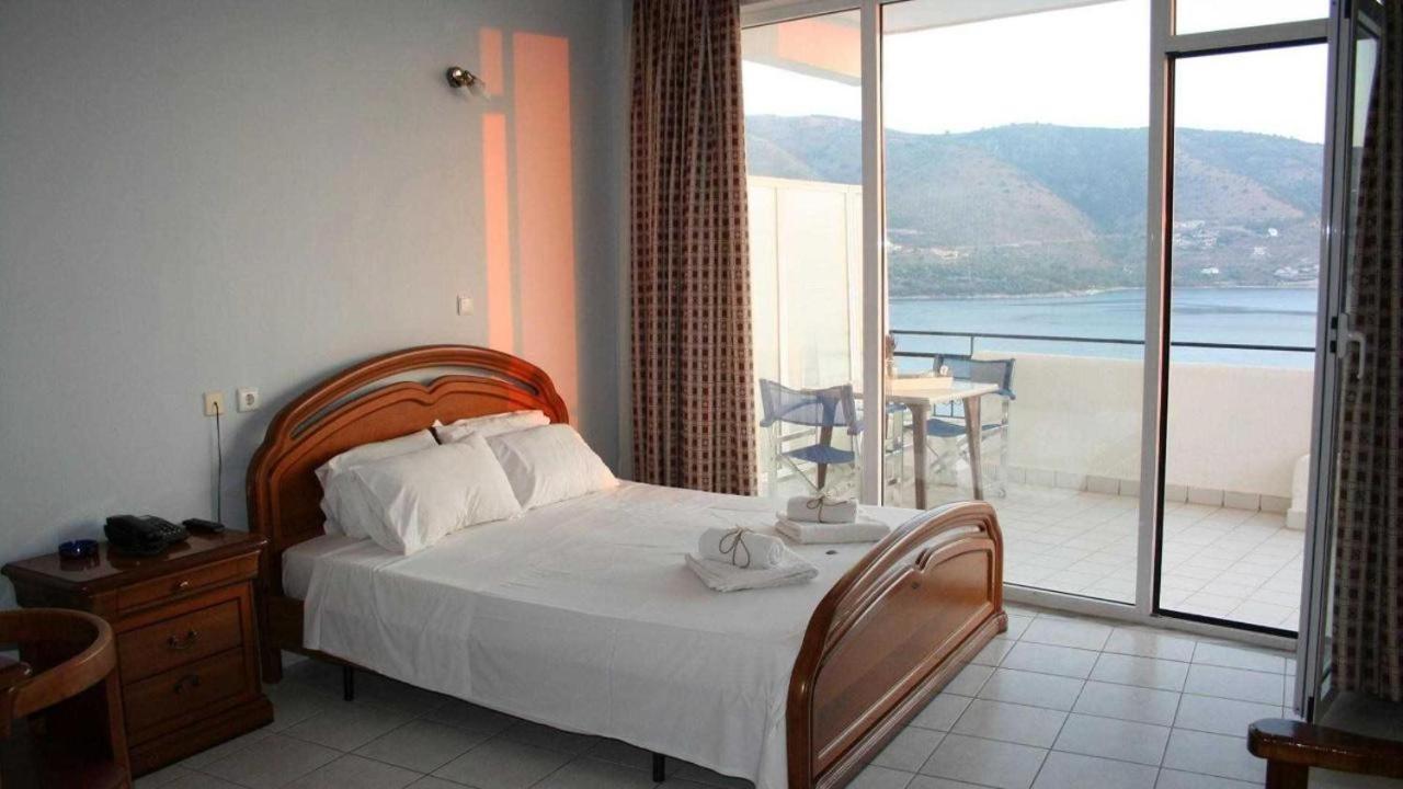 Hotel Revis Station Plataria Exteriér fotografie