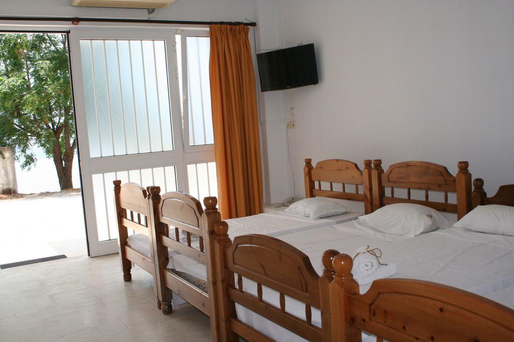 Hotel Revis Station Plataria Exteriér fotografie