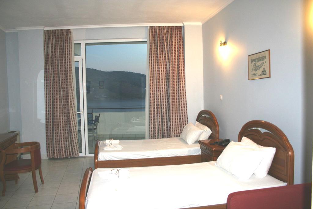 Hotel Revis Station Plataria Exteriér fotografie