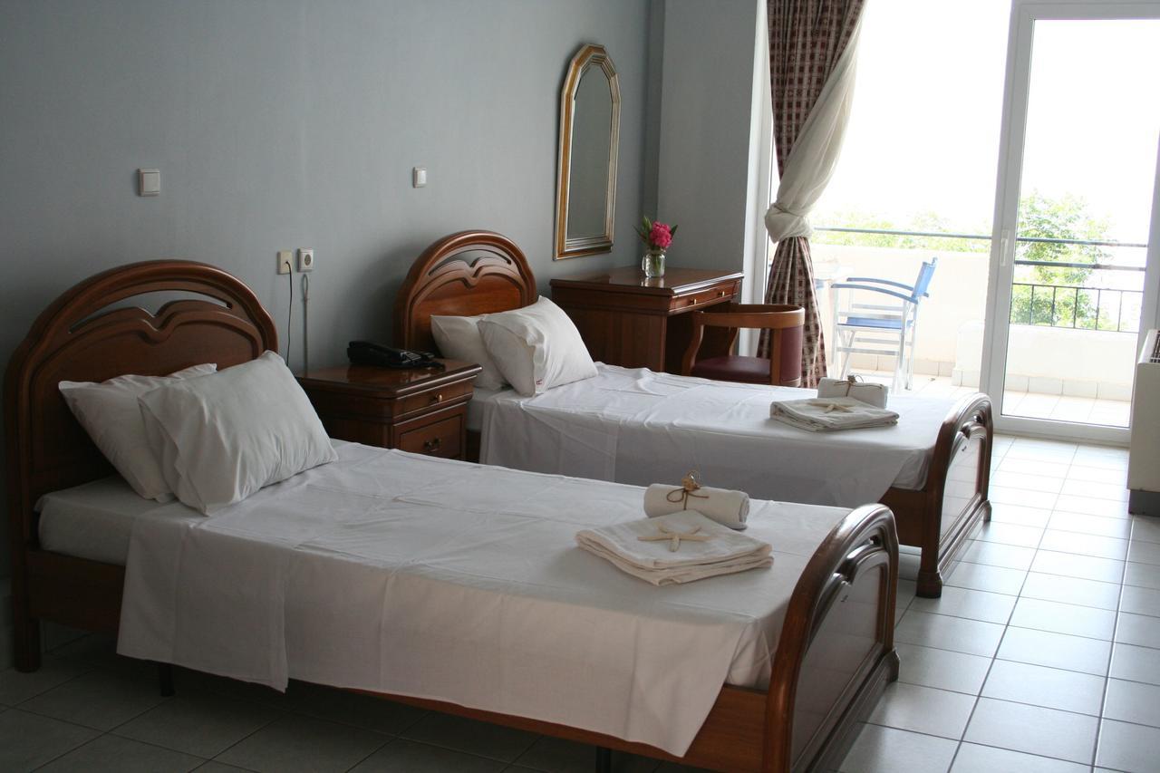 Hotel Revis Station Plataria Exteriér fotografie