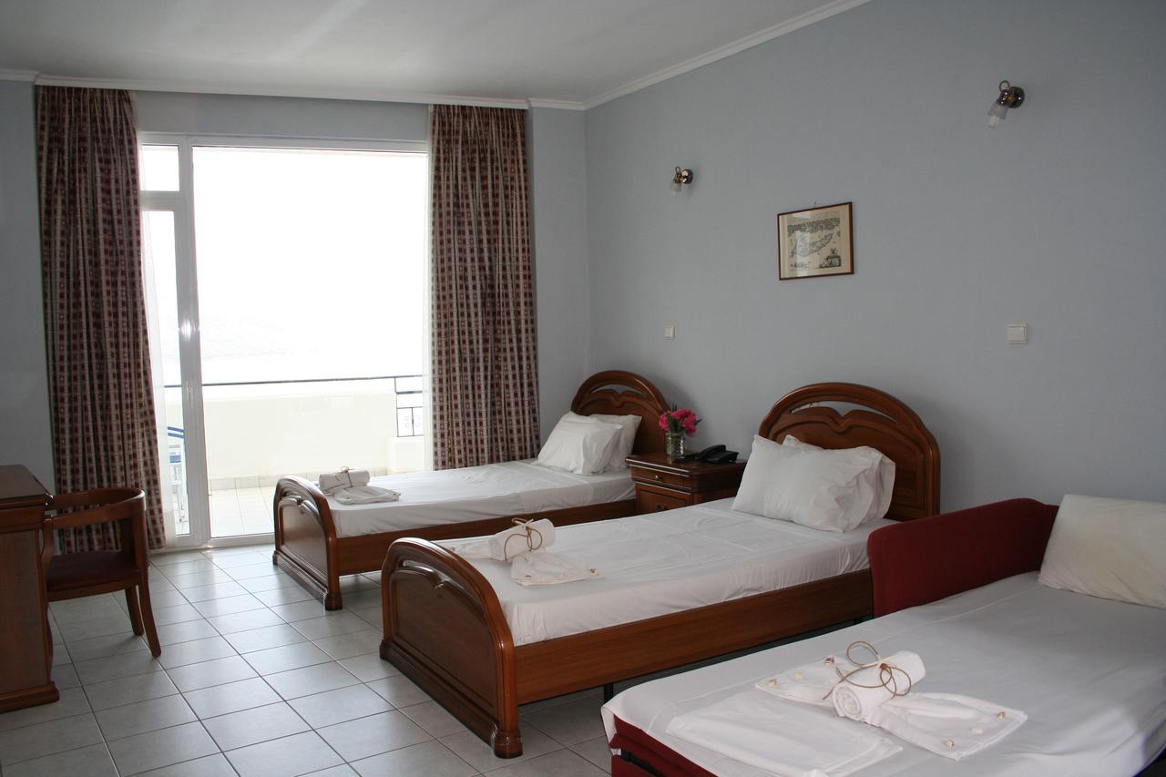 Hotel Revis Station Plataria Exteriér fotografie