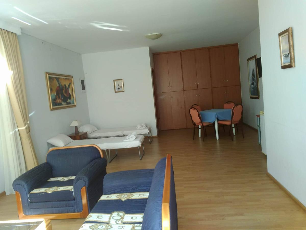Hotel Revis Station Plataria Exteriér fotografie